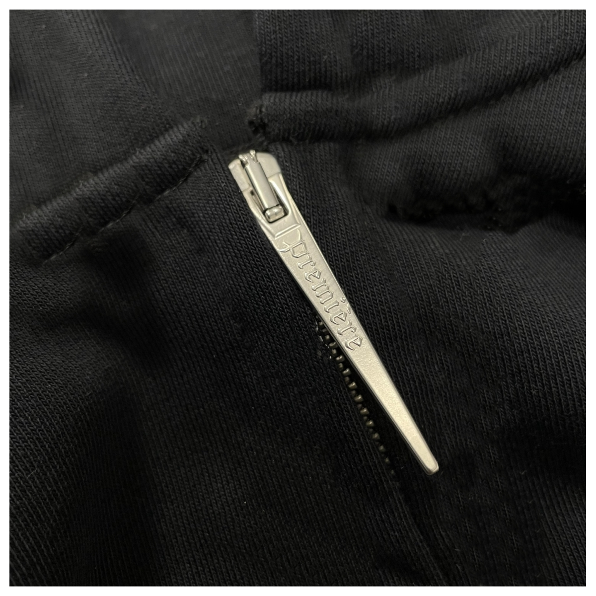 LOGO ZIP HOODIE BLACK