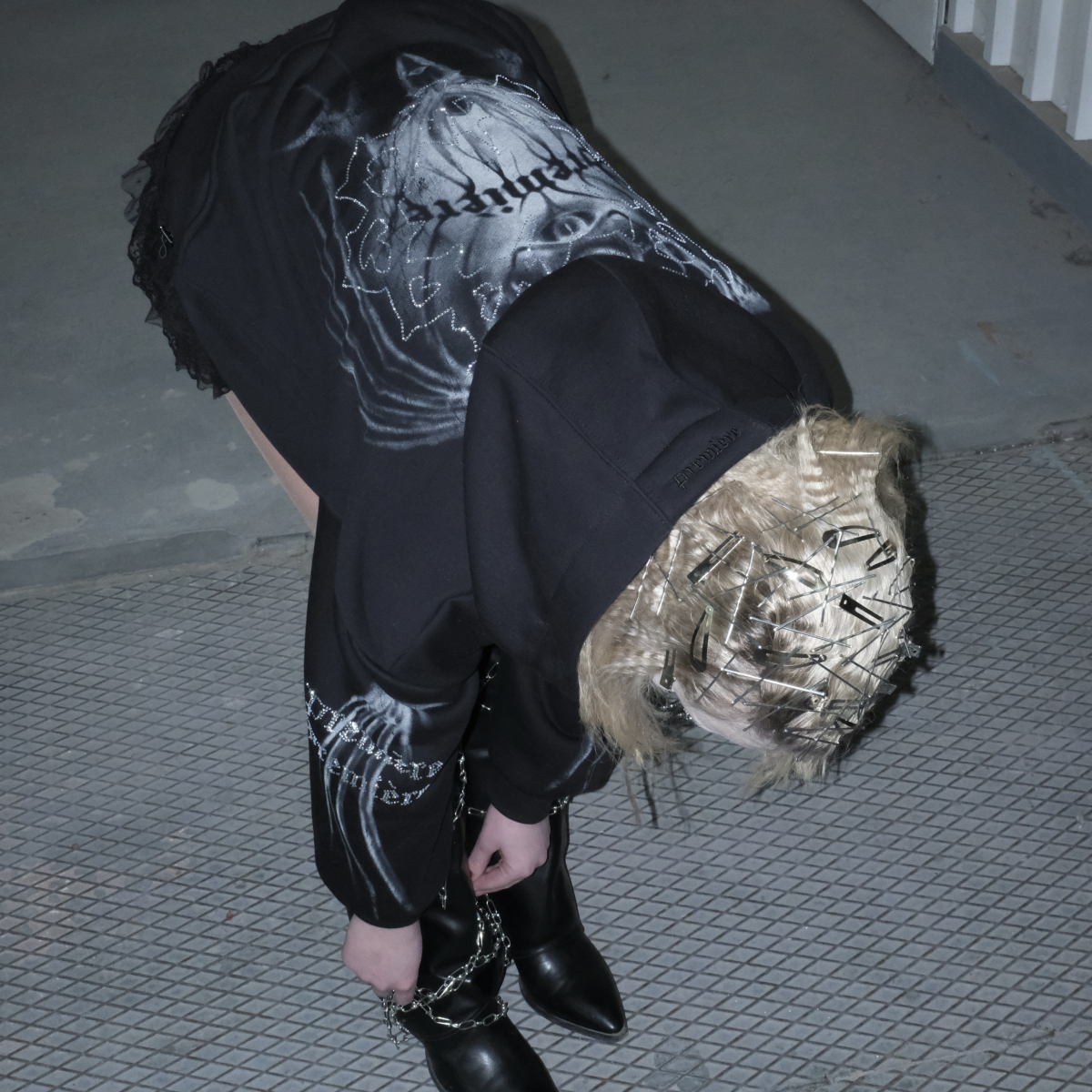 BAT 600GSM ZIP HOODIE BLACK