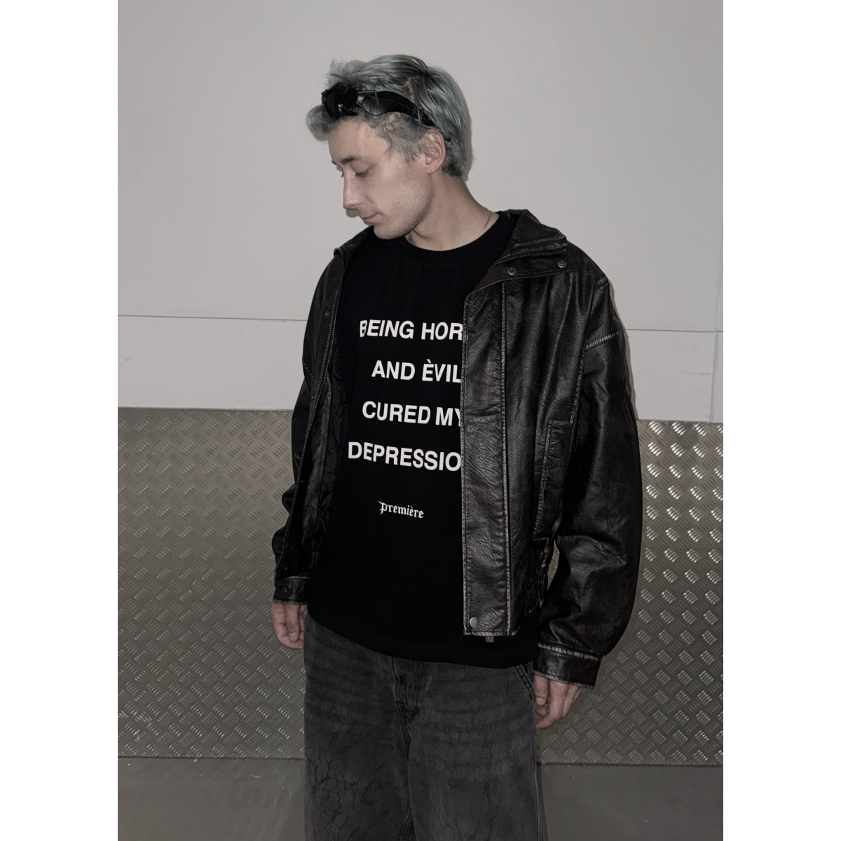 DEPRESSION TEE BLACK