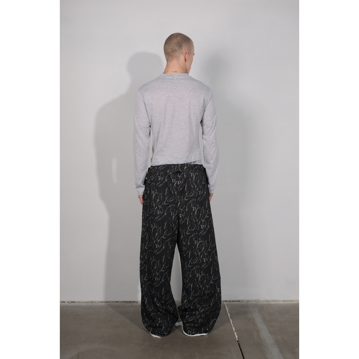 MIST LONGSLEEVE GREY