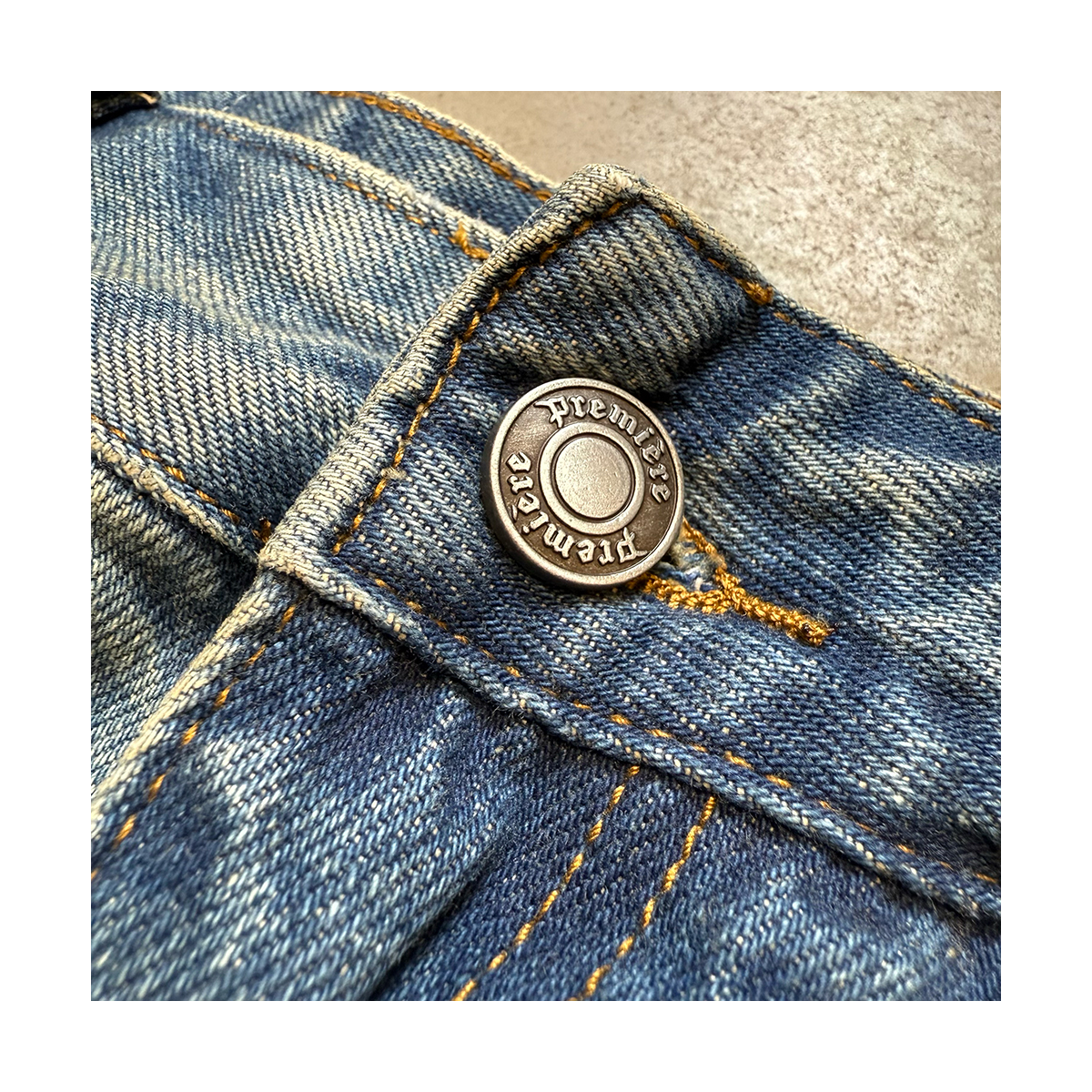 STRIPE JEANS REGULAR FIT