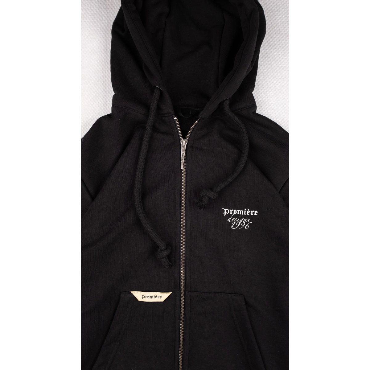 BASIC REGULAR CUT HOODIE BLACK