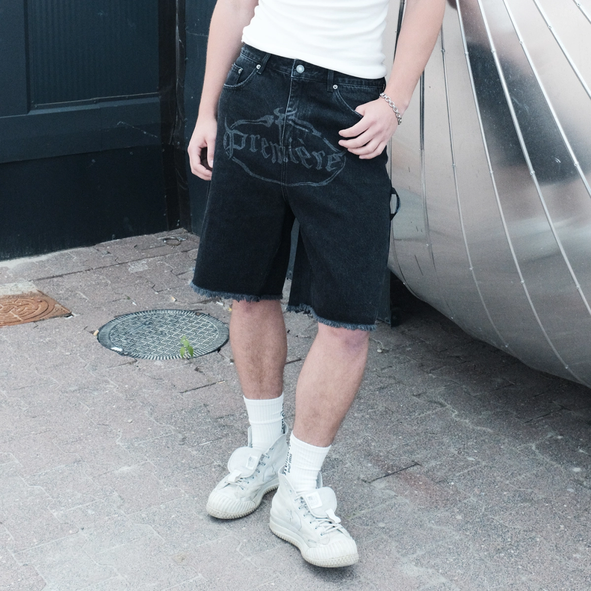 LASER SHORTS WASHED