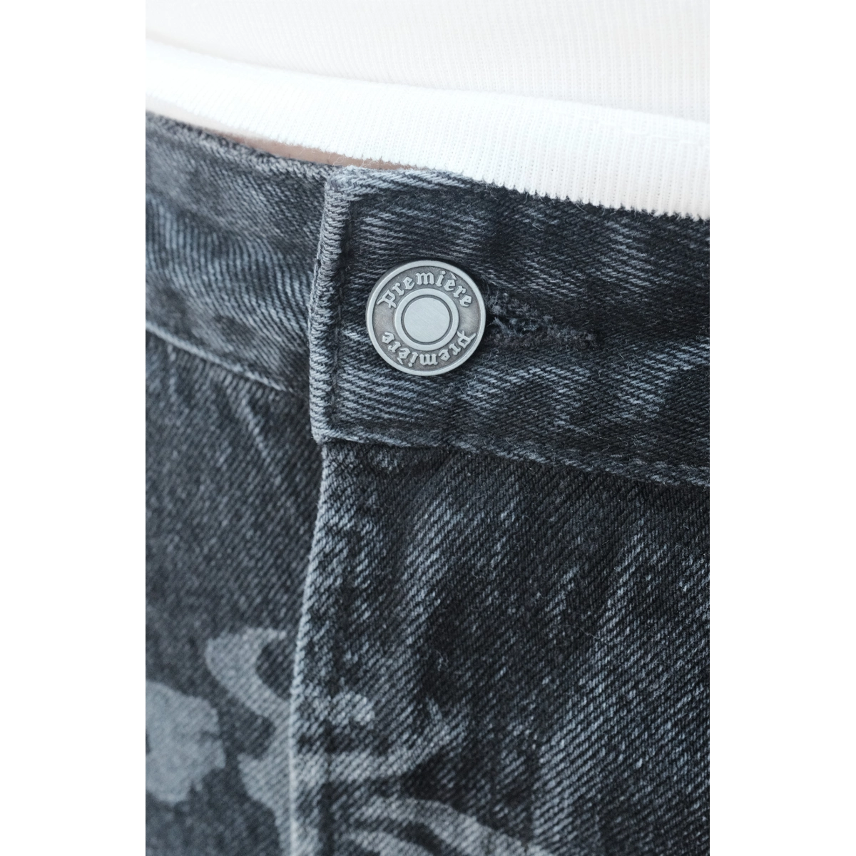 LASER FLARED JEANS
